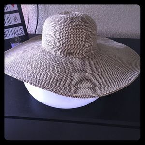Nine West summer hat